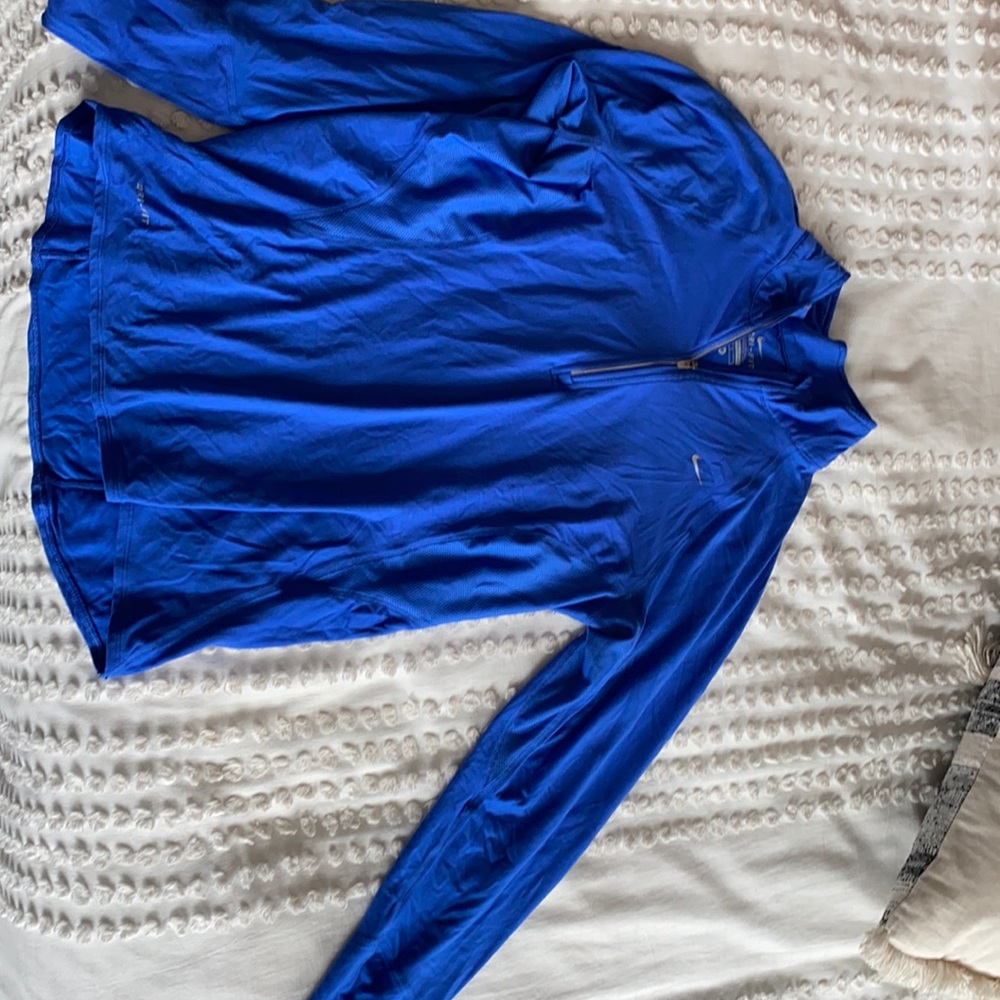 Nike dri fit pullover